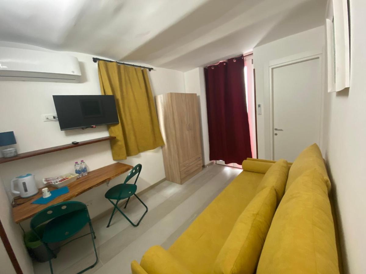 Touristhouse Monopoli 10 Bed & Breakfast Luaran gambar