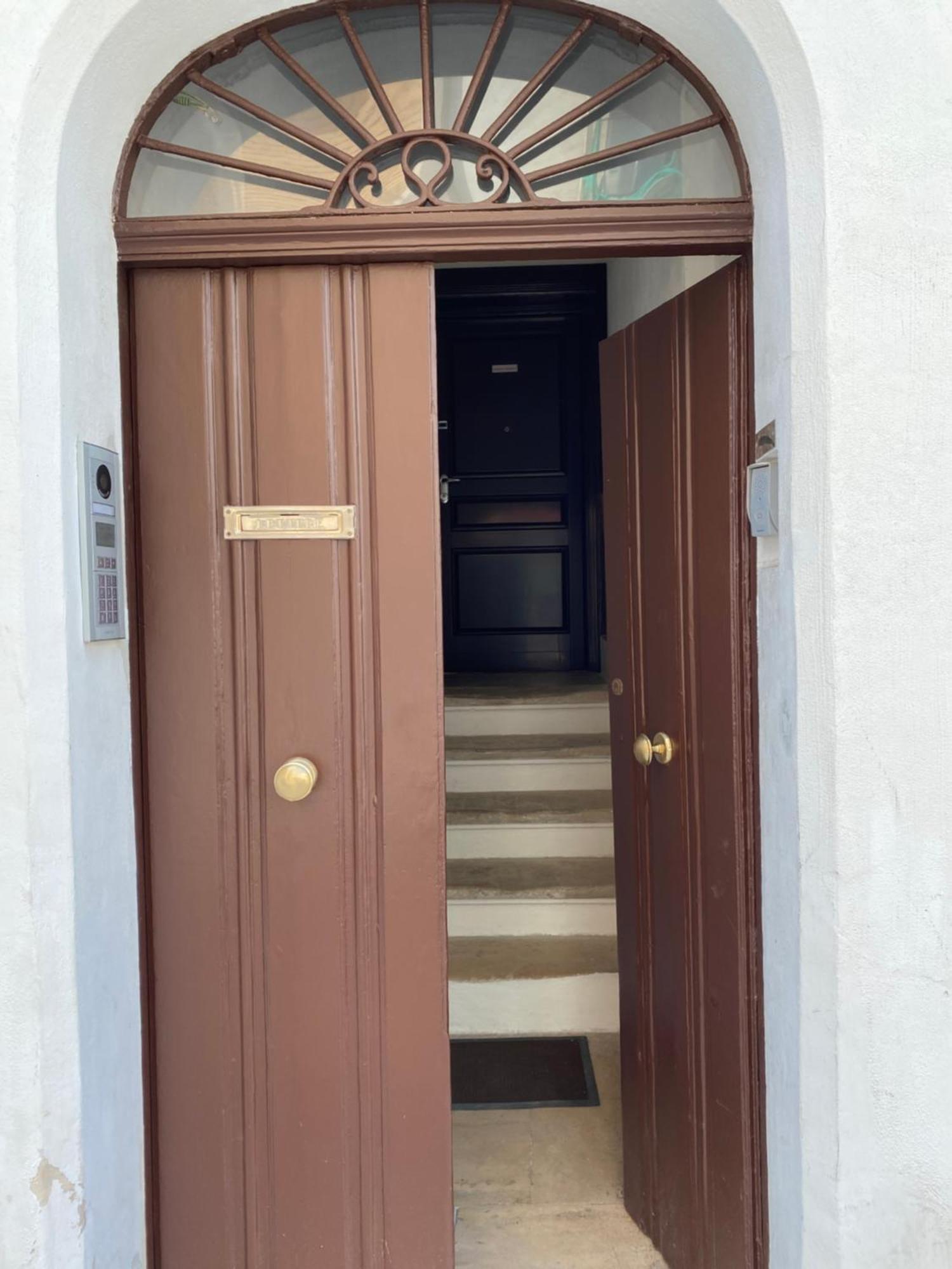 Touristhouse Monopoli 10 Bed & Breakfast Luaran gambar
